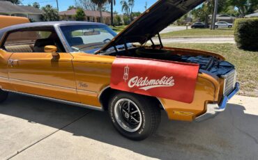 Oldsmobile-cutlass-supreme-1972-orange-4
