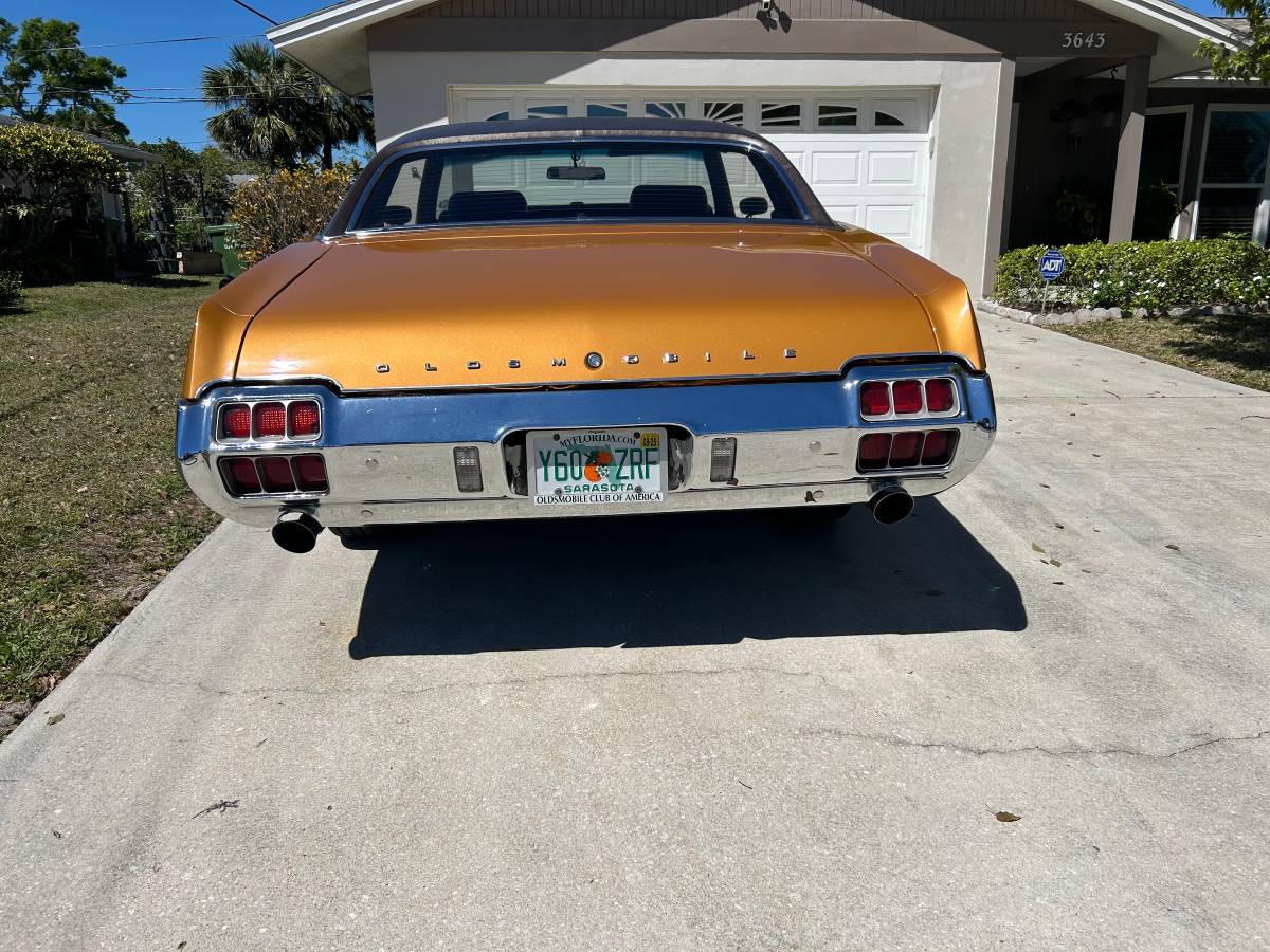 Oldsmobile-cutlass-supreme-1972-orange-5