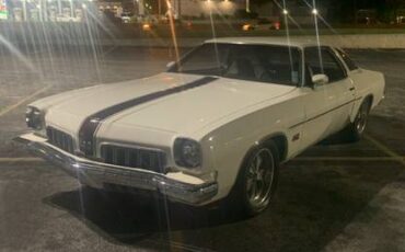 Oldsmobile-cutlass-supreme-1973-white-12