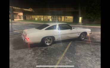 Oldsmobile-cutlass-supreme-1973-white-5
