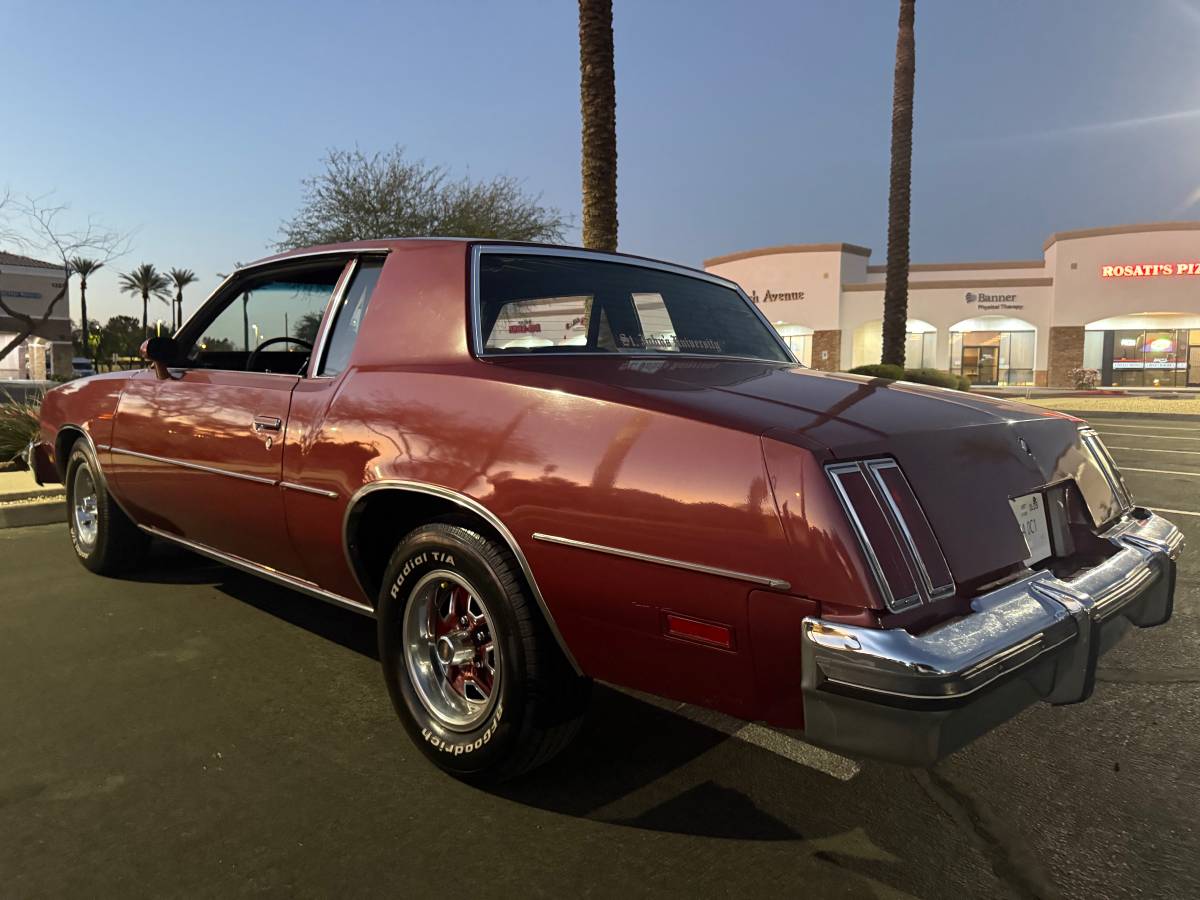 Oldsmobile-cutlass-supreme-1980-2