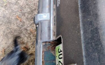 Oldsmobile-cutlass-supreme-1982-green-2