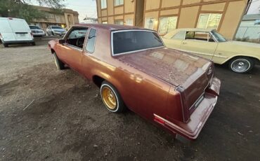 Oldsmobile-cutlass-supreme-1983-22