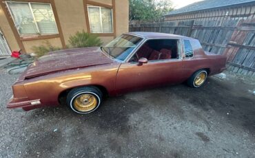 Oldsmobile-cutlass-supreme-1983-5