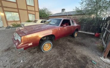Oldsmobile-cutlass-supreme-1983-9