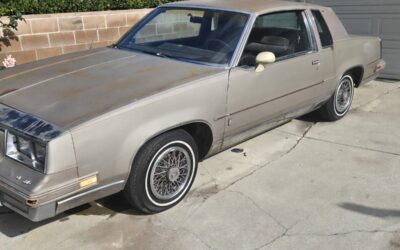 Oldsmobile cutlass supreme 1983