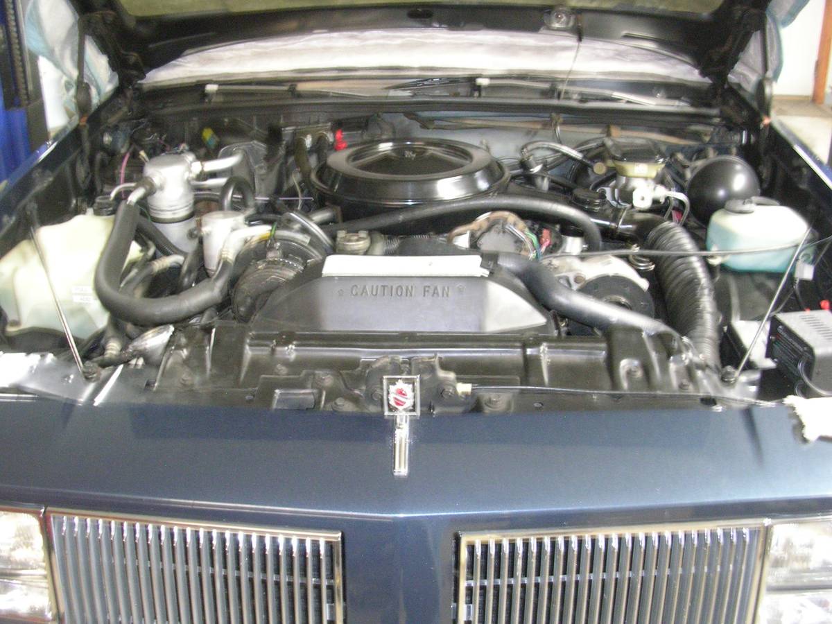 Oldsmobile-cutlass-supreme-1986-blue-1