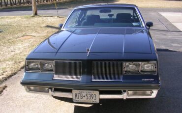 Oldsmobile-cutlass-supreme-1986-blue-10