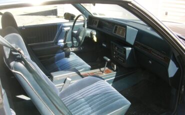 Oldsmobile-cutlass-supreme-1986-blue-16