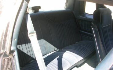 Oldsmobile-cutlass-supreme-1986-blue-17