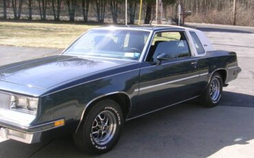 Oldsmobile-cutlass-supreme-1986-blue-19