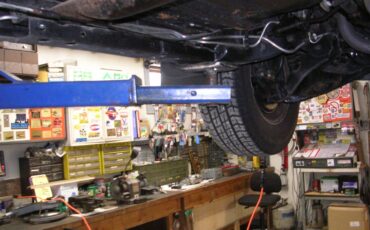 Oldsmobile-cutlass-supreme-1986-blue-27