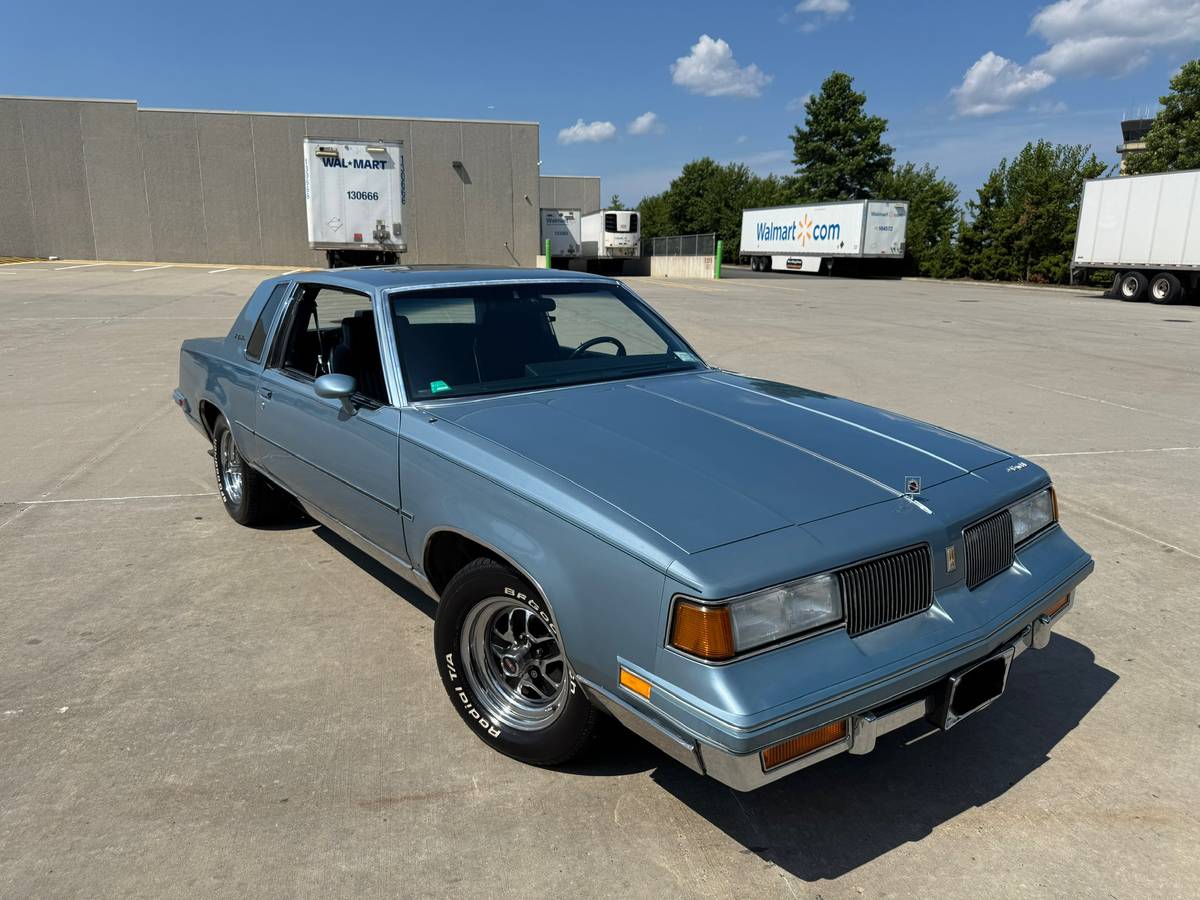 Oldsmobile-cutlass-supreme-1988-6