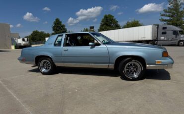 Oldsmobile-cutlass-supreme-1988-9