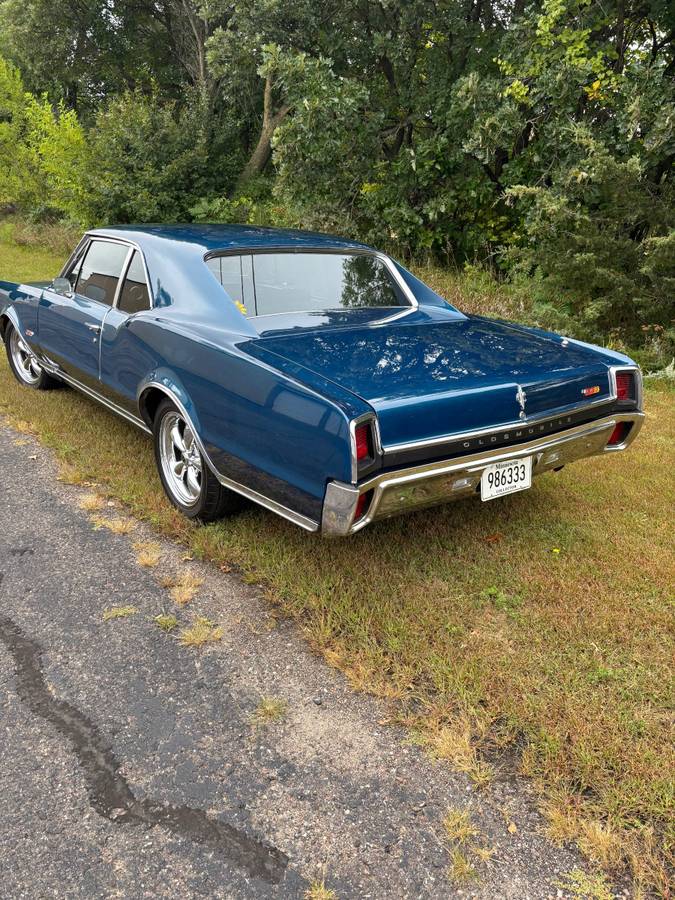 Oldsmobile-cutlass-supreme-442-tribute-1967-blue-9