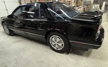 Oldsmobile-cutlass-supreme-international-1991-black-4