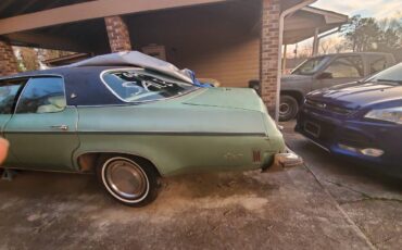 Oldsmobile-delta-88-1973-green-14