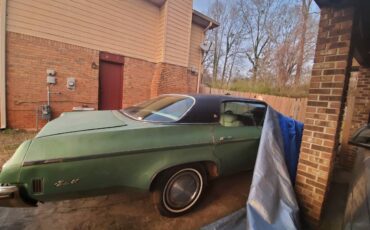 Oldsmobile-delta-88-1973-green-7