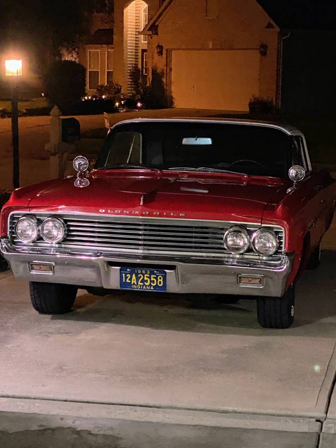 Oldsmobile-dynamic-88-1963-red-5