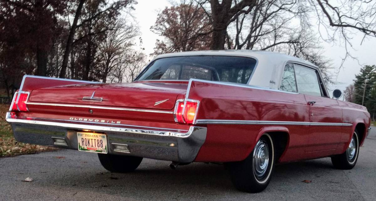 Oldsmobile-dynamic-88-1963-red-6