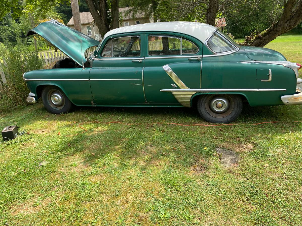 Oldsmobile-quotrrocketquot-88-1952-green-1