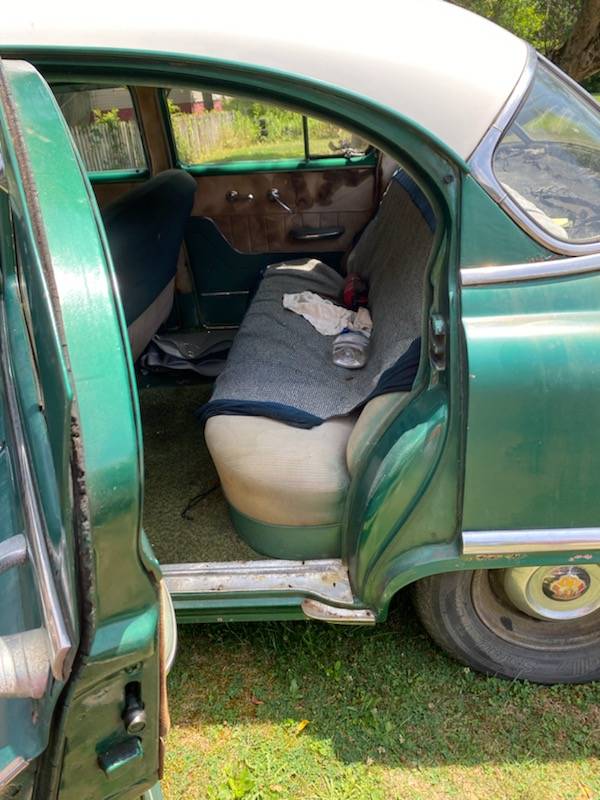 Oldsmobile-quotrrocketquot-88-1952-green-10