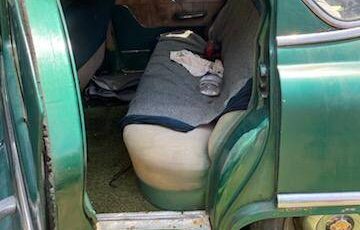 Oldsmobile-quotrrocketquot-88-1952-green-19