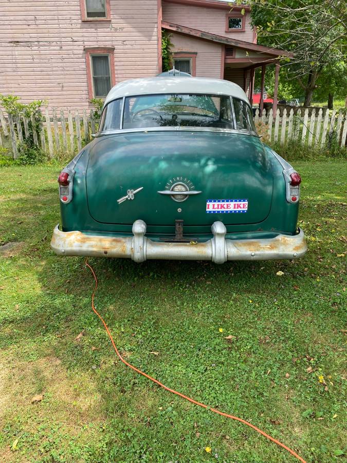 Oldsmobile-quotrrocketquot-88-1952-green-2