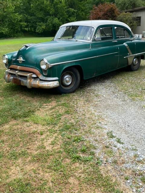 Oldsmobile-quotrrocketquot-88-1952-green-3