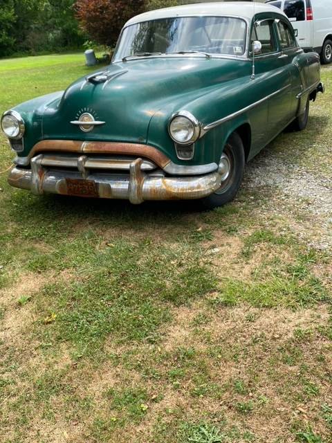 Oldsmobile-quotrrocketquot-88-1952-green-4