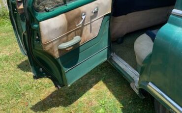 Oldsmobile-quotrrocketquot-88-1952-green-9