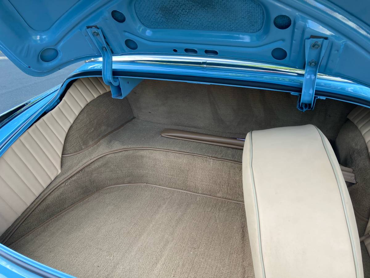 Oldsmobile-rocket-88-1950-blue-3