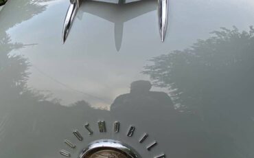 Oldsmobile-rocket-88-1951-grey-17