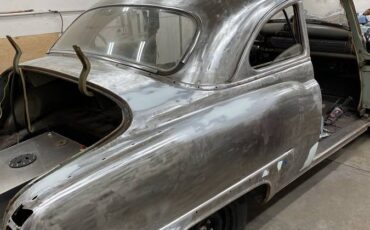 Oldsmobile-rocket-88-1951-grey-6