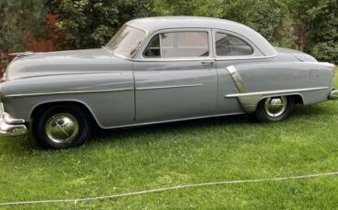Oldsmobile-rocket-88-1951-grey-7