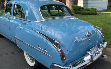 Oldsmobile-rocket-88-4-dr.-1950-blue-6