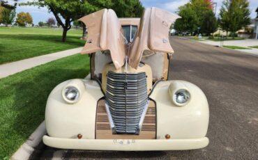 Oldsmobile-sedan-touring-1938-14