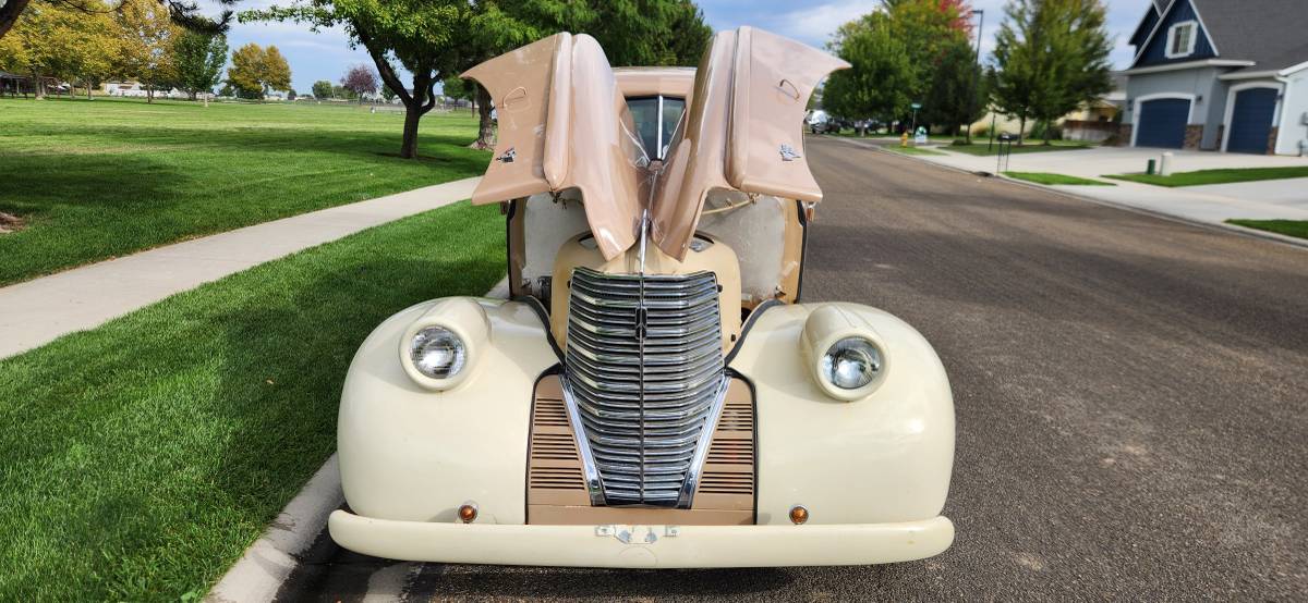 Oldsmobile-sedan-touring-1938-14