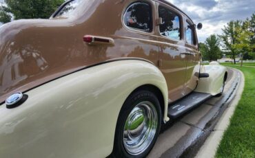 Oldsmobile-sedan-touring-1938-7