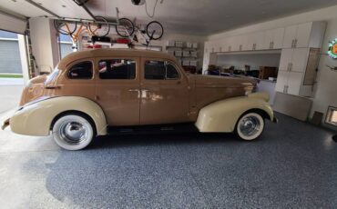 Oldsmobile-special-1938-brown-15