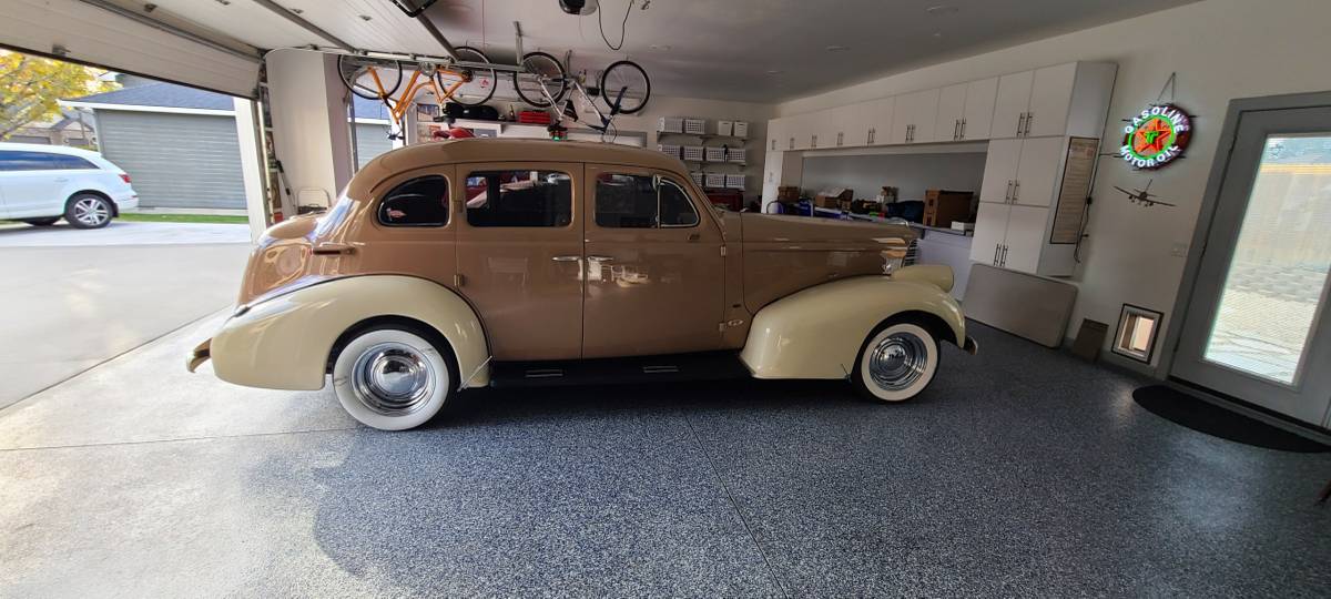 Oldsmobile-special-1938-brown-15