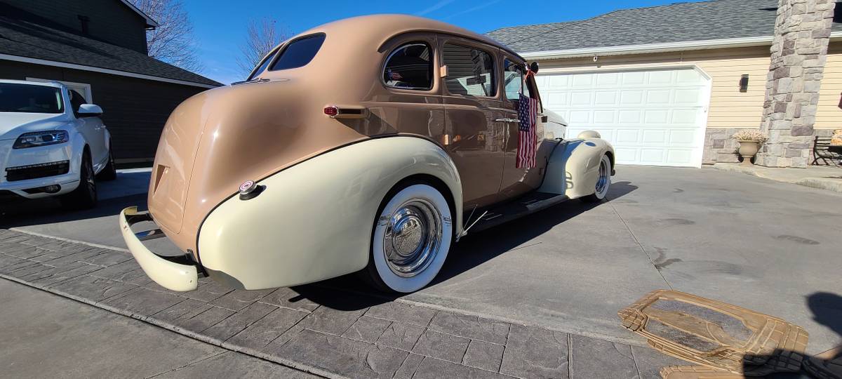 Oldsmobile-special-1938-brown-3
