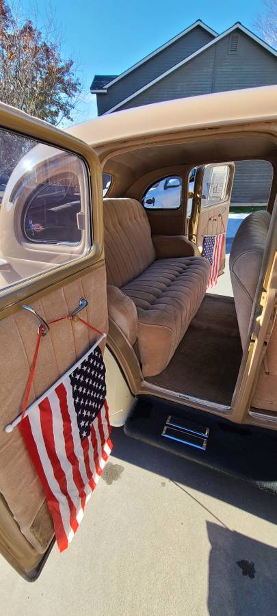 Oldsmobile-special-1938-brown-7