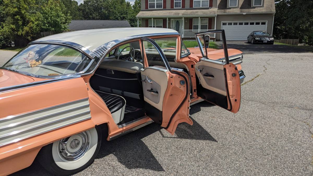 Oldsmobile-super-88-1958-orange-13