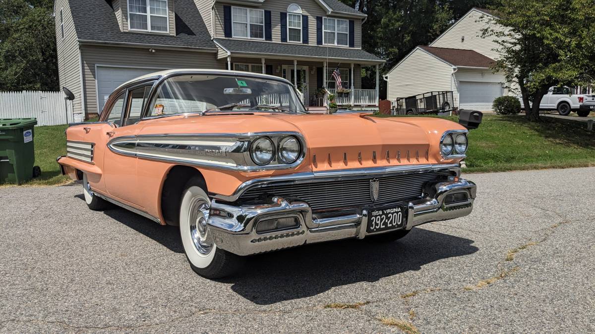 Oldsmobile-super-88-1958-orange-2