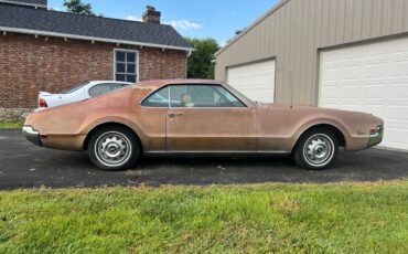 Oldsmobile-toronado-1966-1