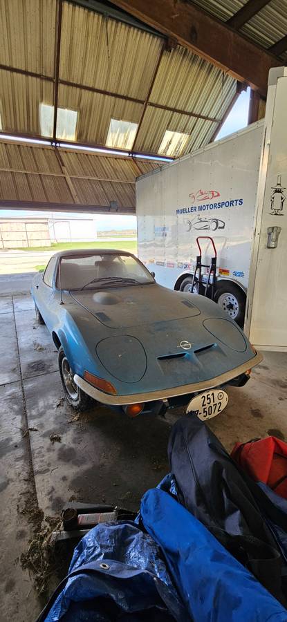 Opel-gt-1973-blue