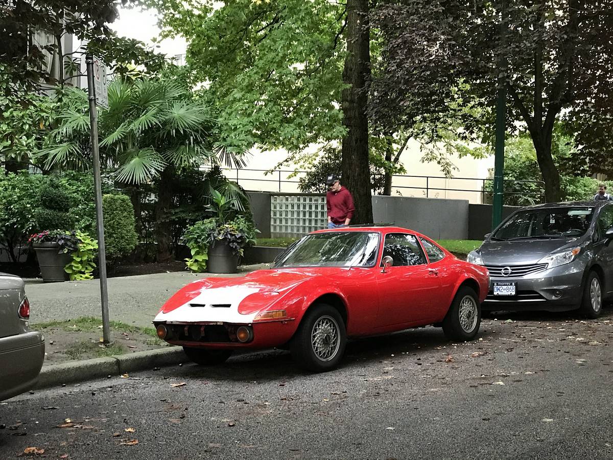 Opel-gt-1973-red-1