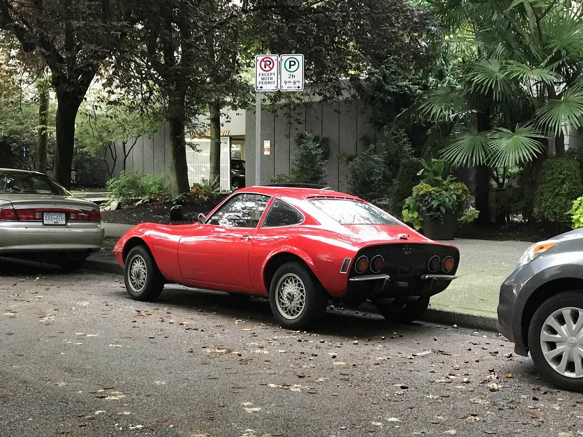 Opel-gt-1973-red-3