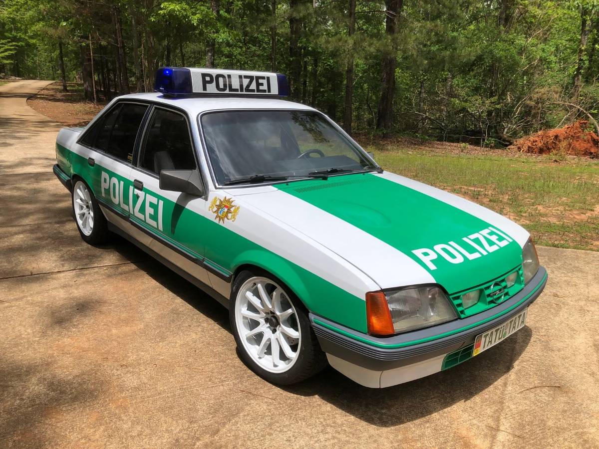 Opel-rekord-e-1986-white-2